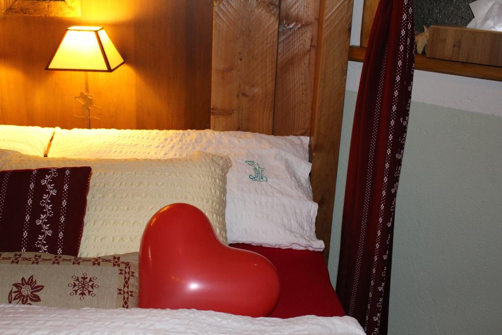 Hotel Meuble Gorret Breuil-Cervinia Δωμάτιο φωτογραφία