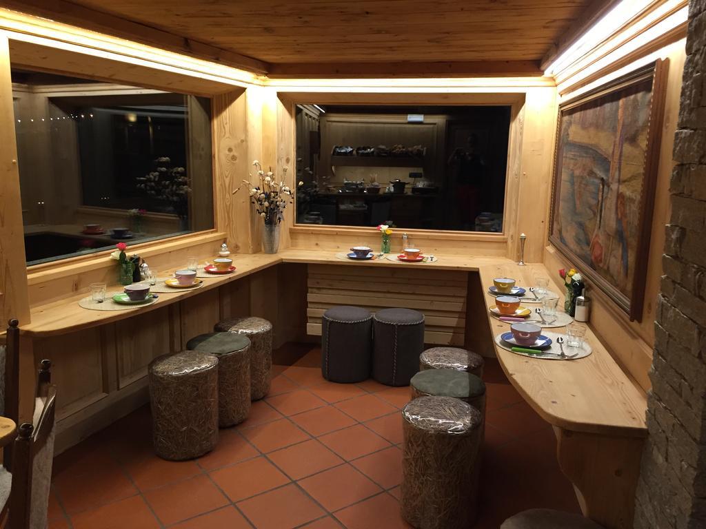 Hotel Meuble Gorret Breuil-Cervinia Εξωτερικό φωτογραφία