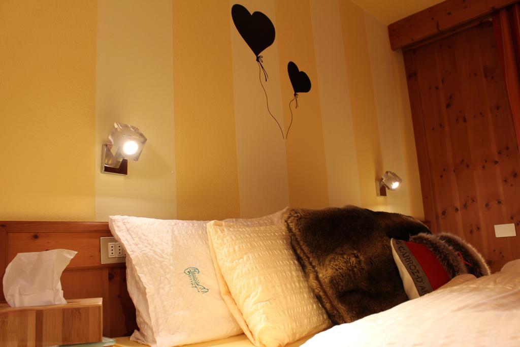 Hotel Meuble Gorret Breuil-Cervinia Δωμάτιο φωτογραφία