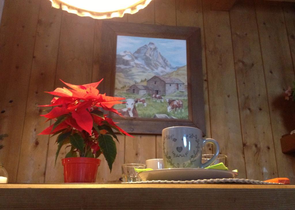 Hotel Meuble Gorret Breuil-Cervinia Εξωτερικό φωτογραφία